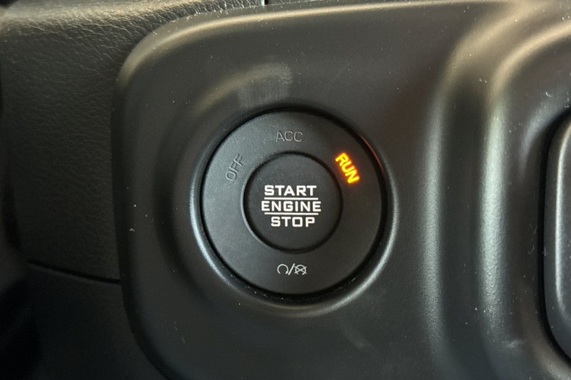 Jeep Wrangler 4xe Vehicle Full-screen Gallery Image 34