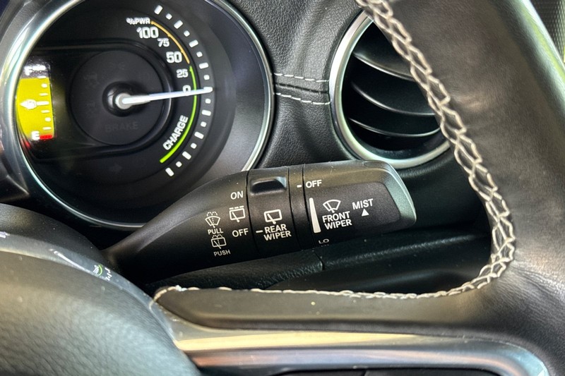 Jeep Wrangler 4xe Vehicle Full-screen Gallery Image 39