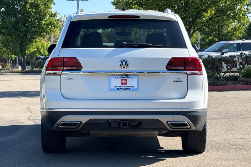 Volkswagen Atlas Vehicle Full-screen Gallery Image 05