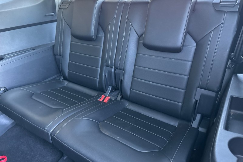 Volkswagen Atlas Vehicle Full-screen Gallery Image 18