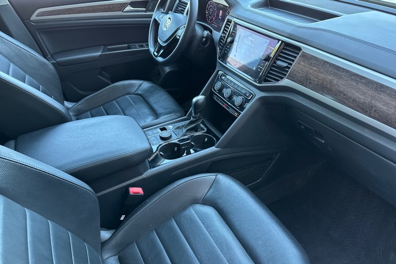 Volkswagen Atlas Vehicle Full-screen Gallery Image 20