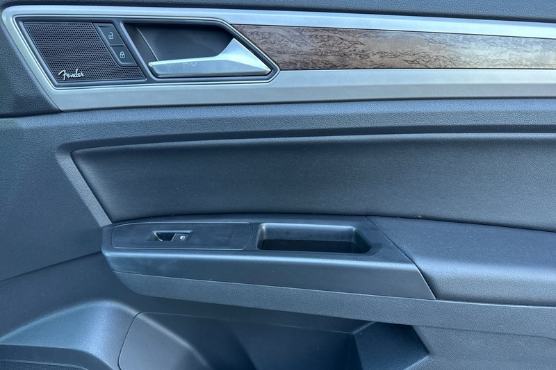 Volkswagen Atlas Vehicle Full-screen Gallery Image 22