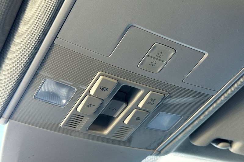 Volkswagen Atlas Vehicle Full-screen Gallery Image 25