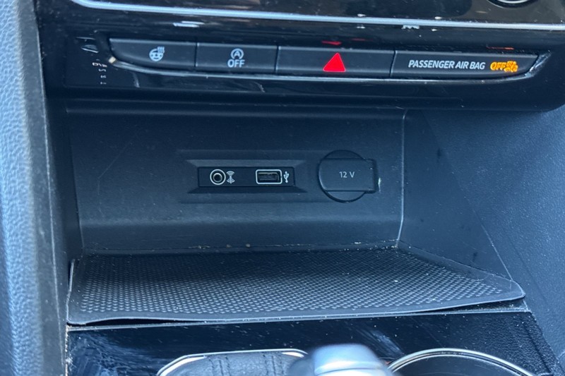 Volkswagen Atlas Vehicle Full-screen Gallery Image 32