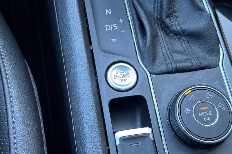 Volkswagen Atlas Vehicle Full-screen Gallery Image 36