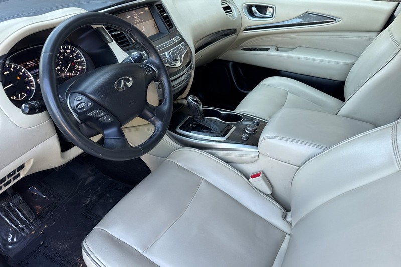 INFINITI QX60 Vehicle Full-screen Gallery Image 10