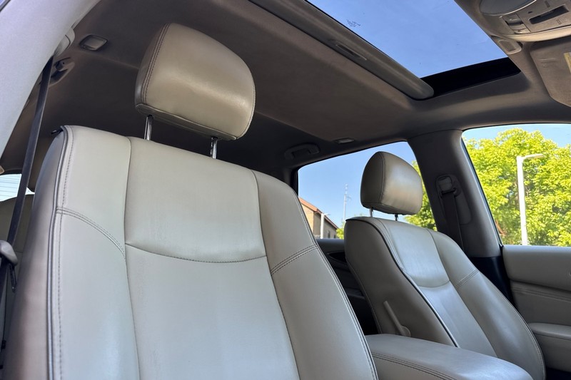 INFINITI QX60 Vehicle Full-screen Gallery Image 21