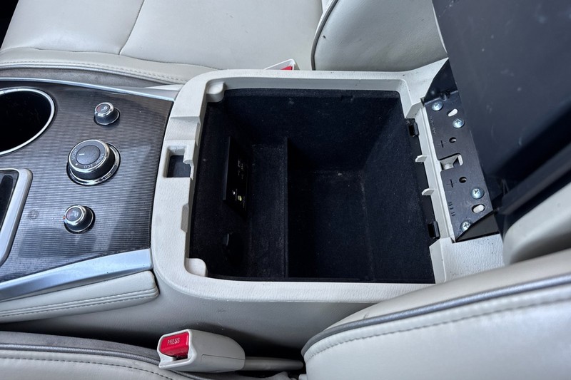 INFINITI QX60 Vehicle Full-screen Gallery Image 34