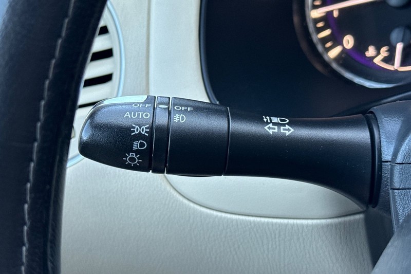 INFINITI QX60 Vehicle Full-screen Gallery Image 39