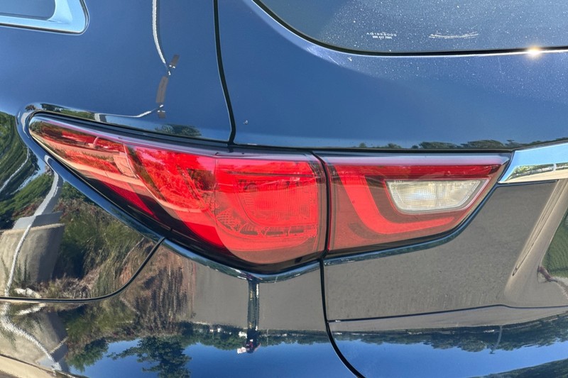 INFINITI QX60 Vehicle Full-screen Gallery Image 49