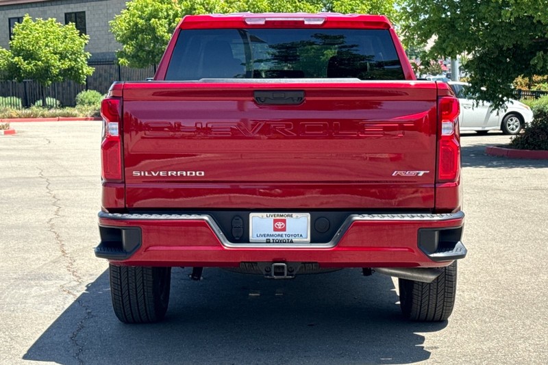Chevrolet Silverado 1500 Vehicle Full-screen Gallery Image 05