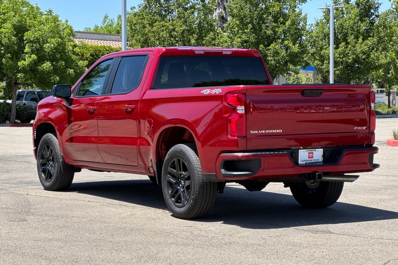 Chevrolet Silverado 1500 Vehicle Full-screen Gallery Image 06