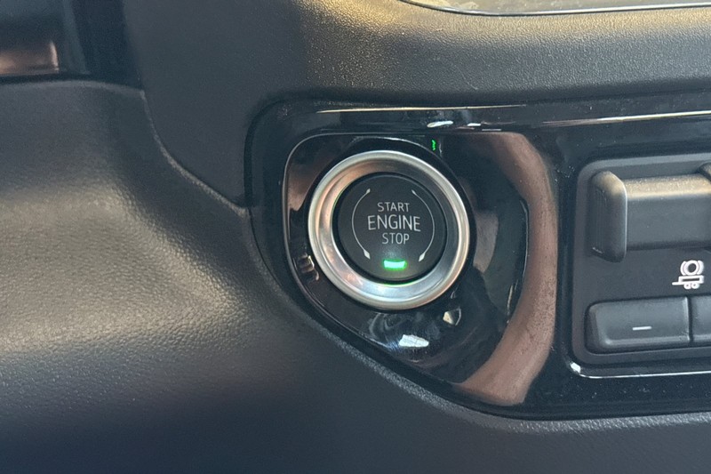 Chevrolet Silverado 1500 Vehicle Full-screen Gallery Image 34