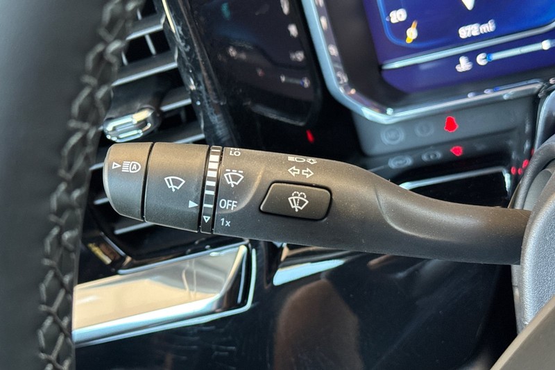 Chevrolet Silverado 1500 Vehicle Full-screen Gallery Image 37