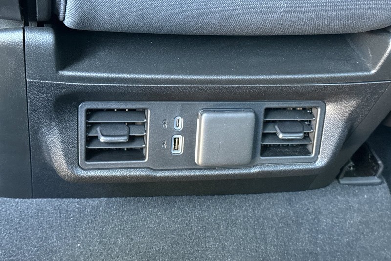Chevrolet Silverado 1500 Vehicle Full-screen Gallery Image 42