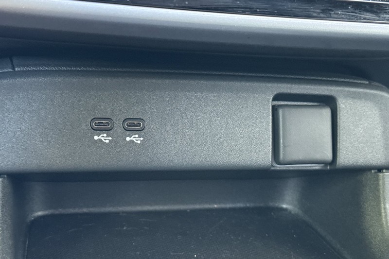 Honda Prologue Vehicle Full-screen Gallery Image 31