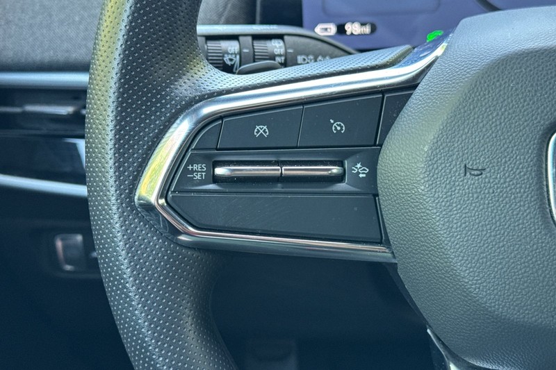 Honda Prologue Vehicle Full-screen Gallery Image 37