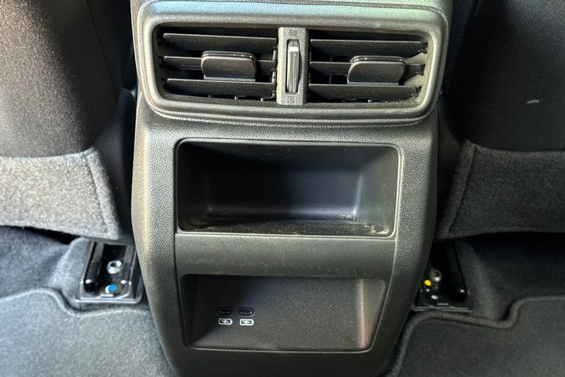 Honda Prologue Vehicle Full-screen Gallery Image 43