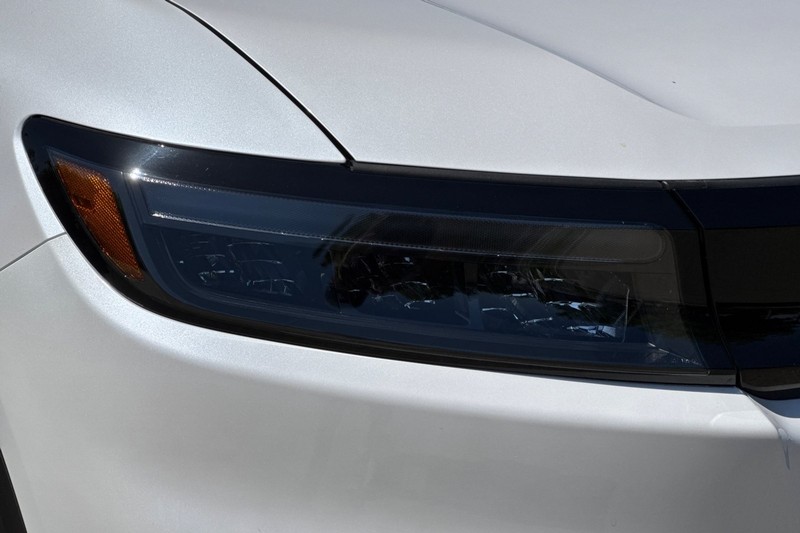 Honda Prologue Vehicle Full-screen Gallery Image 46