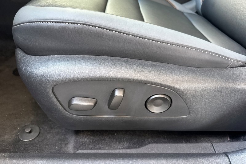 Honda Prologue Vehicle Full-screen Gallery Image 13