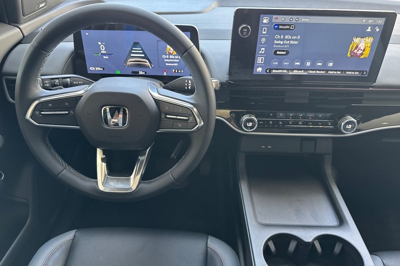 Honda Prologue Vehicle Full-screen Gallery Image 16