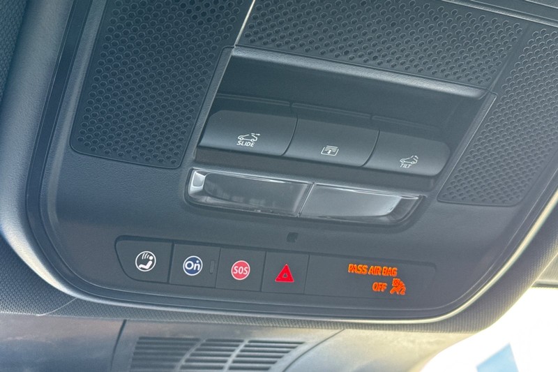 Honda Prologue Vehicle Full-screen Gallery Image 24