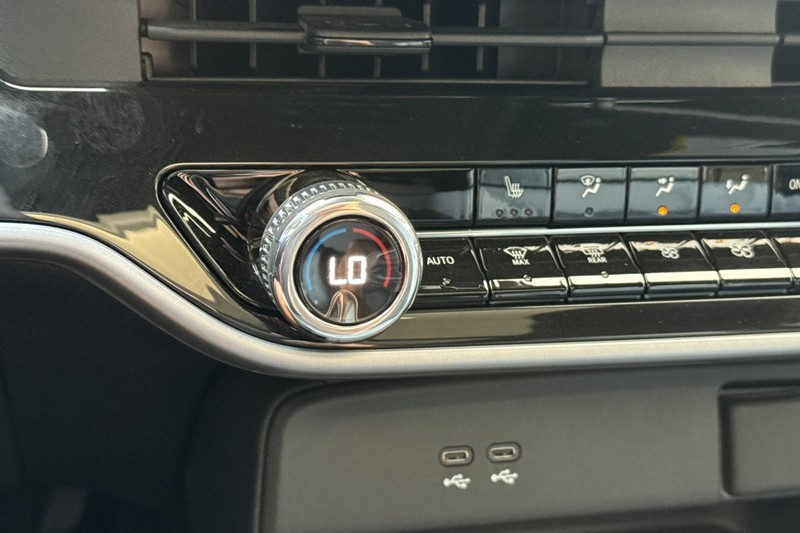 Honda Prologue Vehicle Full-screen Gallery Image 29