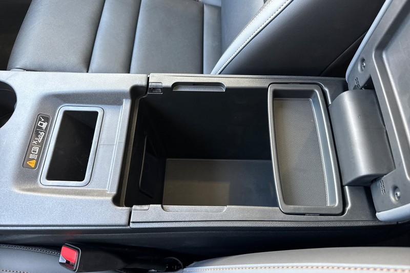 Honda Prologue Vehicle Full-screen Gallery Image 33