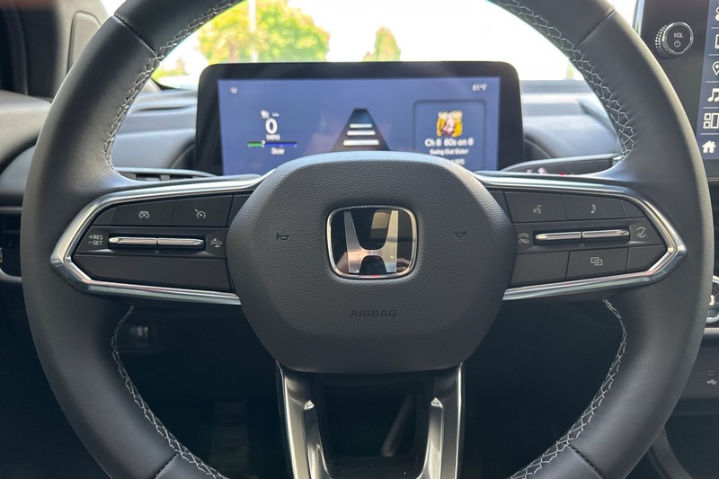 Honda Prologue Vehicle Full-screen Gallery Image 36