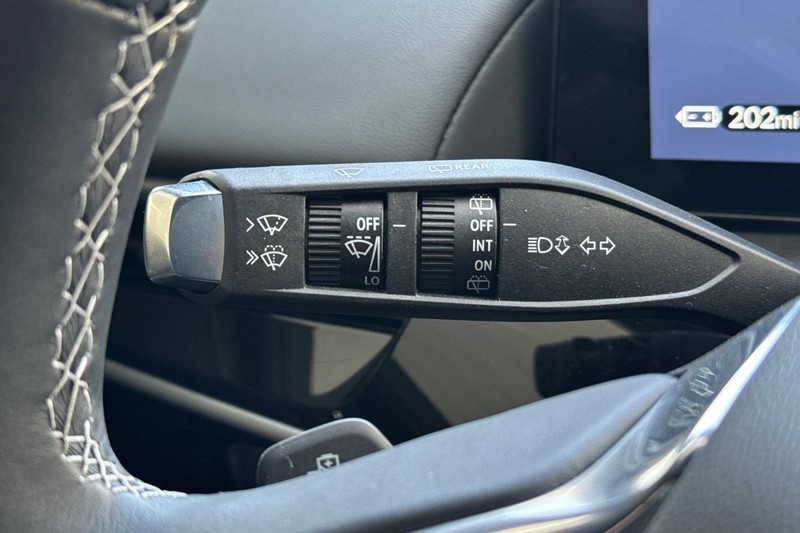 Honda Prologue Vehicle Full-screen Gallery Image 38