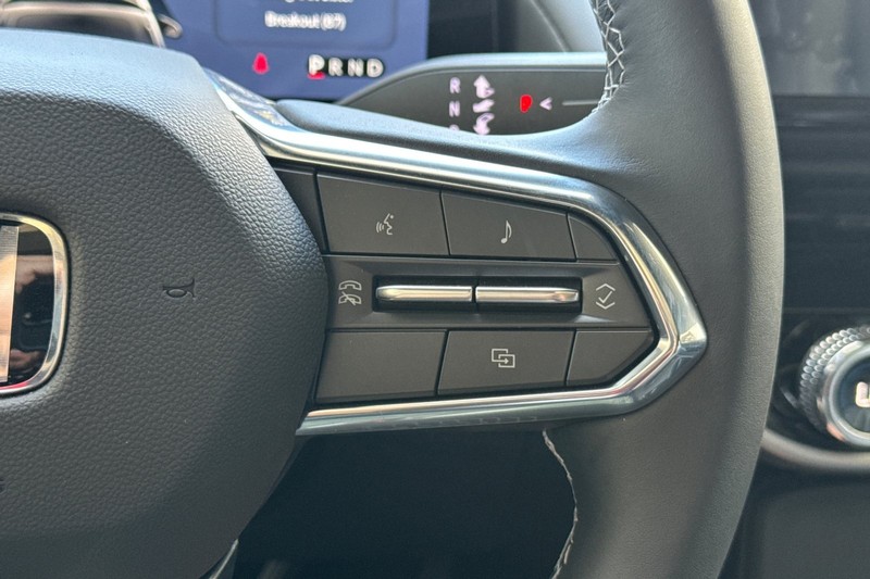 Honda Prologue Vehicle Full-screen Gallery Image 39