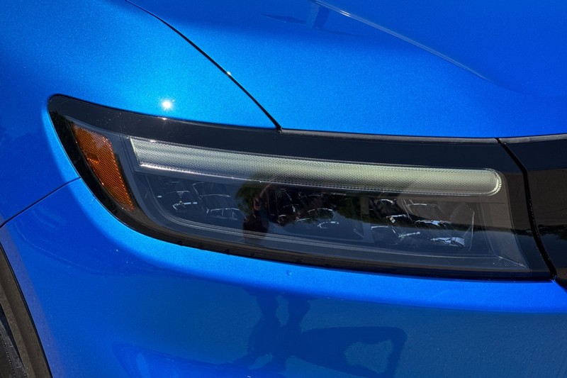 Honda Prologue Vehicle Full-screen Gallery Image 46