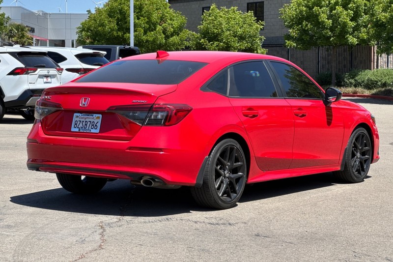 Honda Civic Sedan Vehicle Full-screen Gallery Image 04