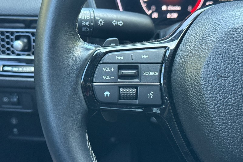 Honda Civic Sedan Vehicle Full-screen Gallery Image 36