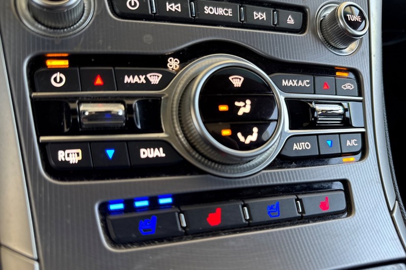Lincoln MKZ Vehicle Full-screen Gallery Image 27
