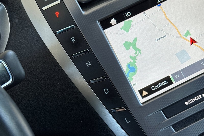 Lincoln MKZ Vehicle Full-screen Gallery Image 32