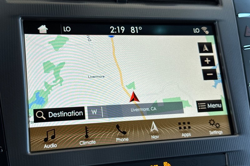 Lincoln MKZ Vehicle Full-screen Gallery Image 41