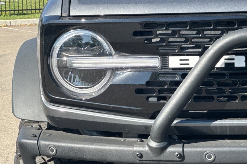 Ford Bronco Vehicle Full-screen Gallery Image 46