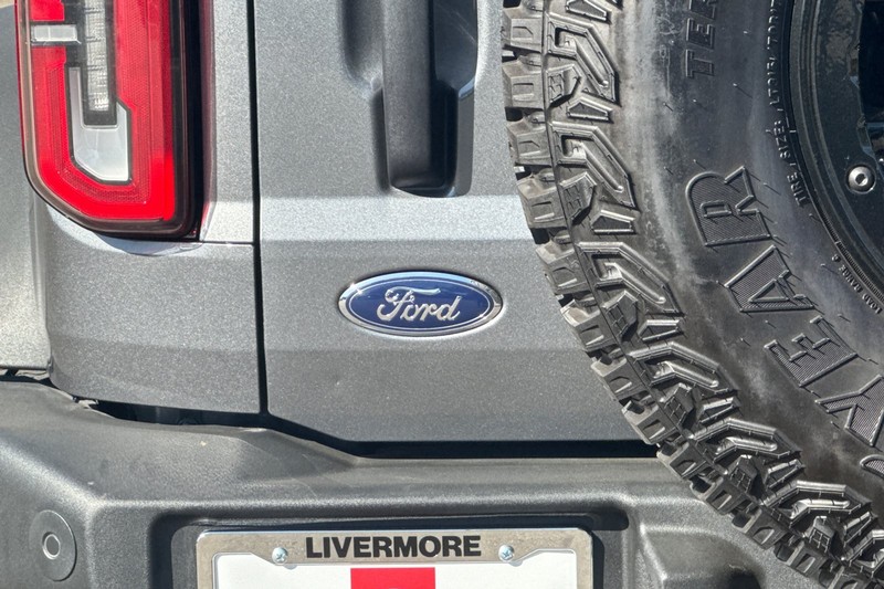 Ford Bronco Vehicle Full-screen Gallery Image 49