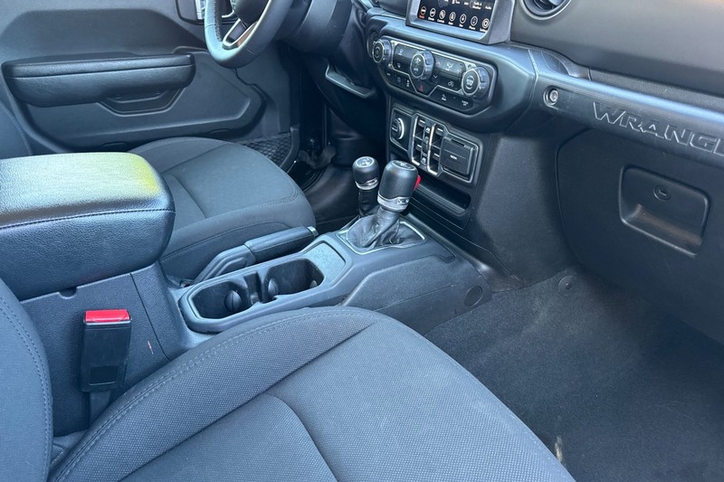 Jeep Wrangler 4xe Vehicle Full-screen Gallery Image 19