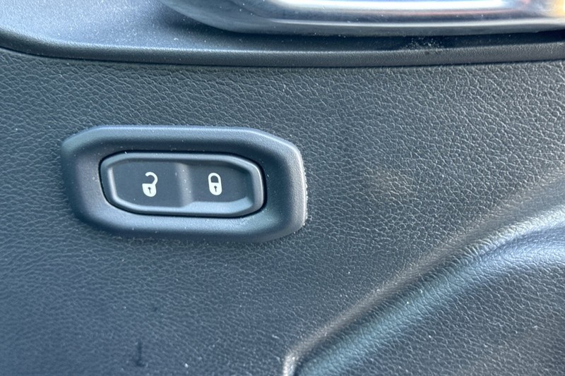 Jeep Wrangler 4xe Vehicle Full-screen Gallery Image 22