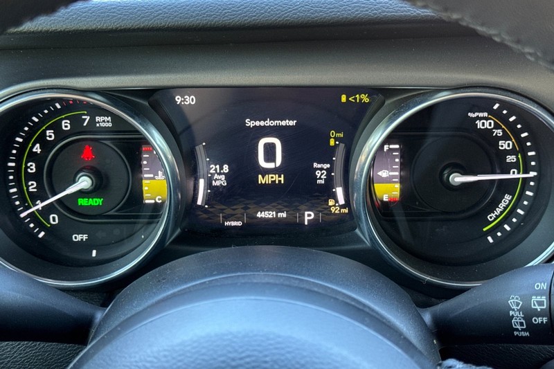 Jeep Wrangler 4xe Vehicle Full-screen Gallery Image 41