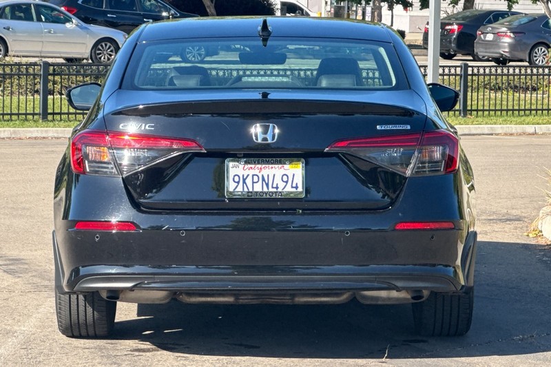 Honda Civic Sedan Vehicle Full-screen Gallery Image 05