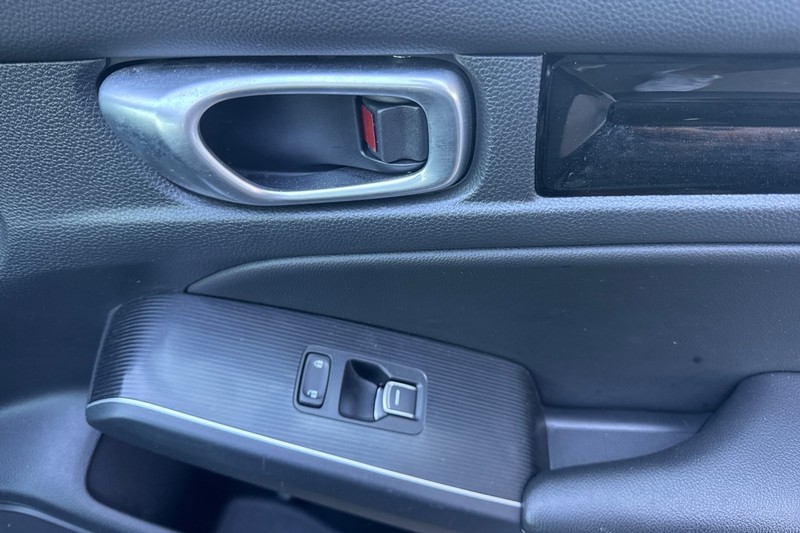 Honda Civic Sedan Vehicle Full-screen Gallery Image 20