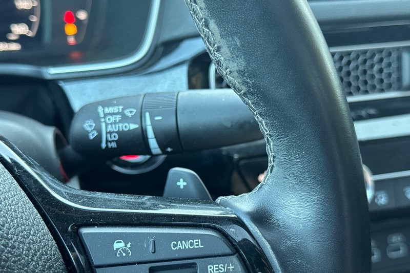 Honda Civic Sedan Vehicle Full-screen Gallery Image 38