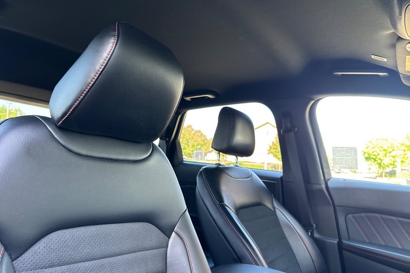 Ford Edge Vehicle Full-screen Gallery Image 20