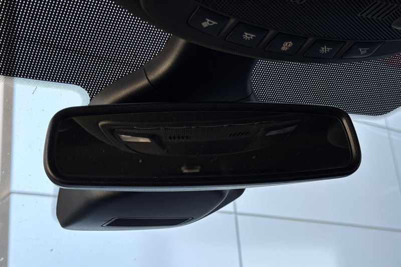 Ford Edge Vehicle Full-screen Gallery Image 25