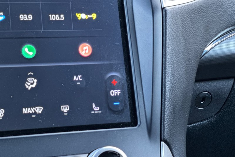 Ford Edge Vehicle Full-screen Gallery Image 30