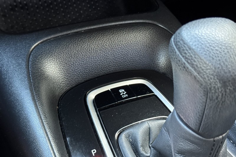 Toyota Corolla Vehicle Full-screen Gallery Image 30