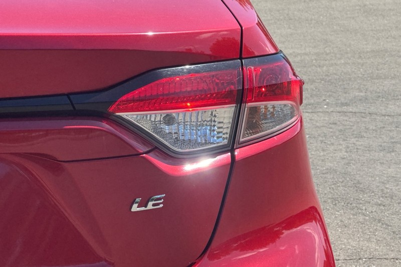 Toyota Corolla Vehicle Full-screen Gallery Image 48